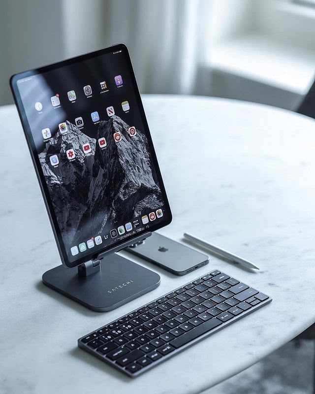 Tech & Gadgets